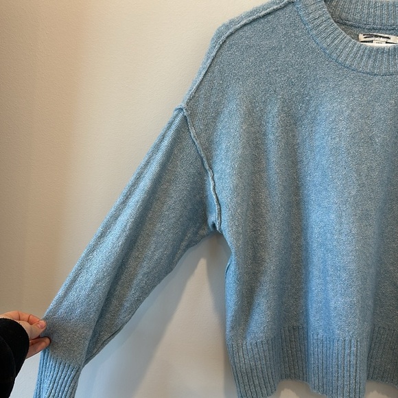 American Eagle Soft Knit Light Blue Sweater Small Exposed Seam Casual Fall Boxy - Picture 4 of 7